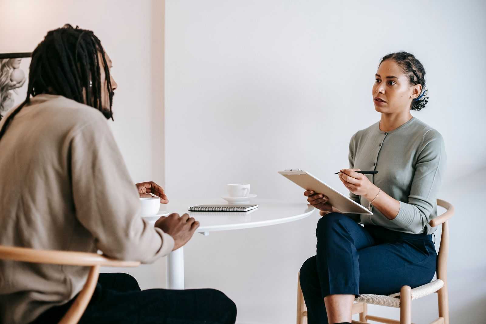 Décrypter ce que le recruteur cherche derrière certaines questions déstabilisantes.